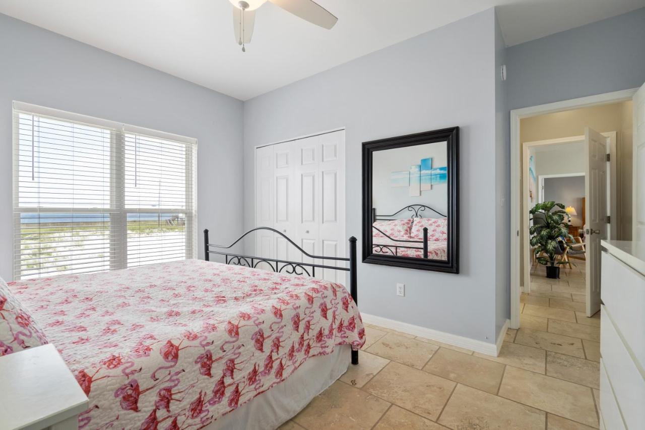 Marisol - Pet Friendly And Gulf Front! Enjoy The Large Deck With Amazing Views! Home Dauphin Island Exterior photo